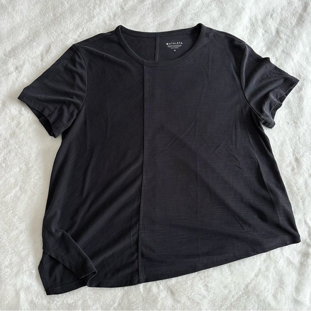 Athleta Women’s Asymmetrical Athletic T-Shirt Size Medium Gray